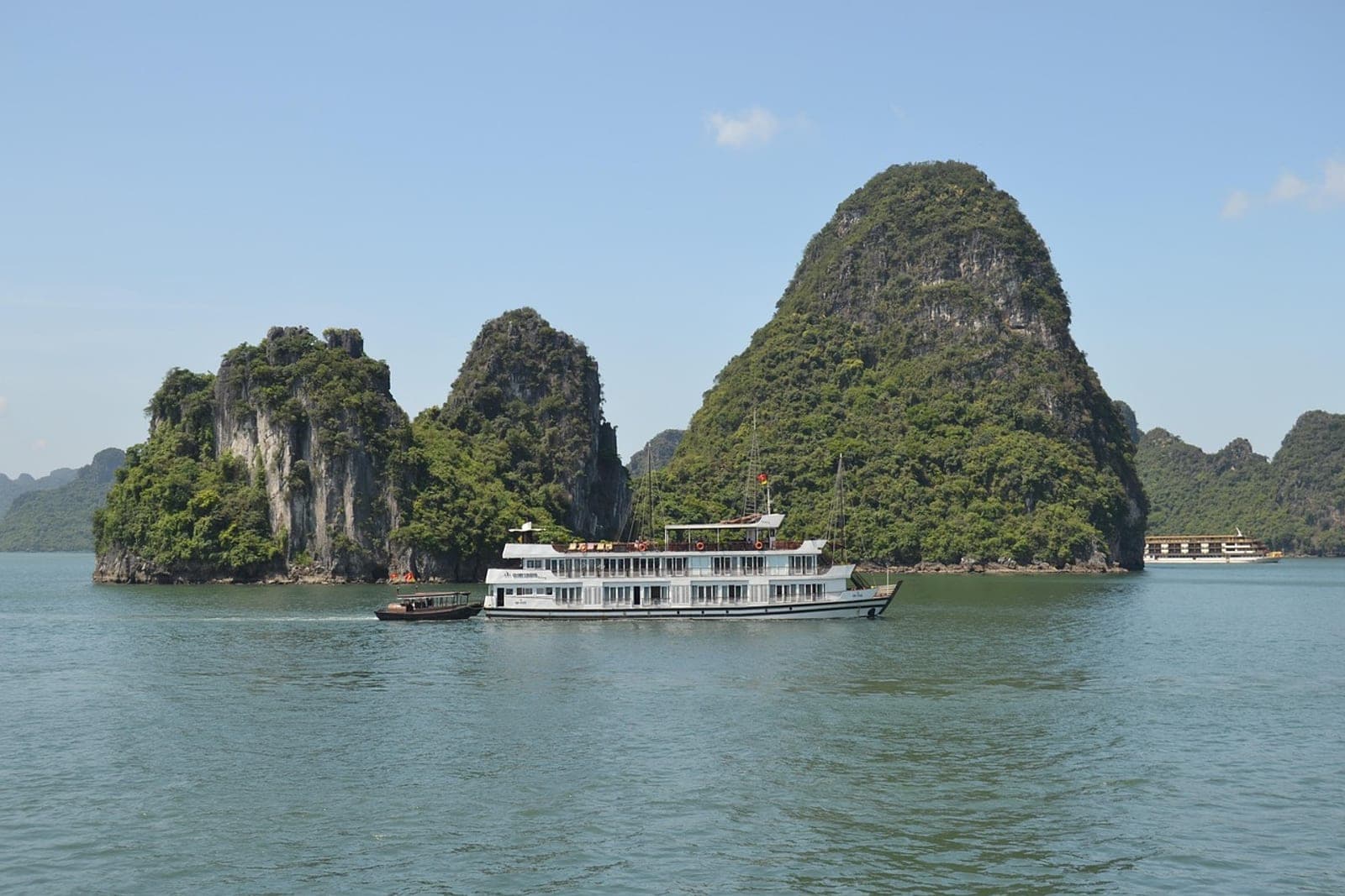 Ha Long Bay – 17