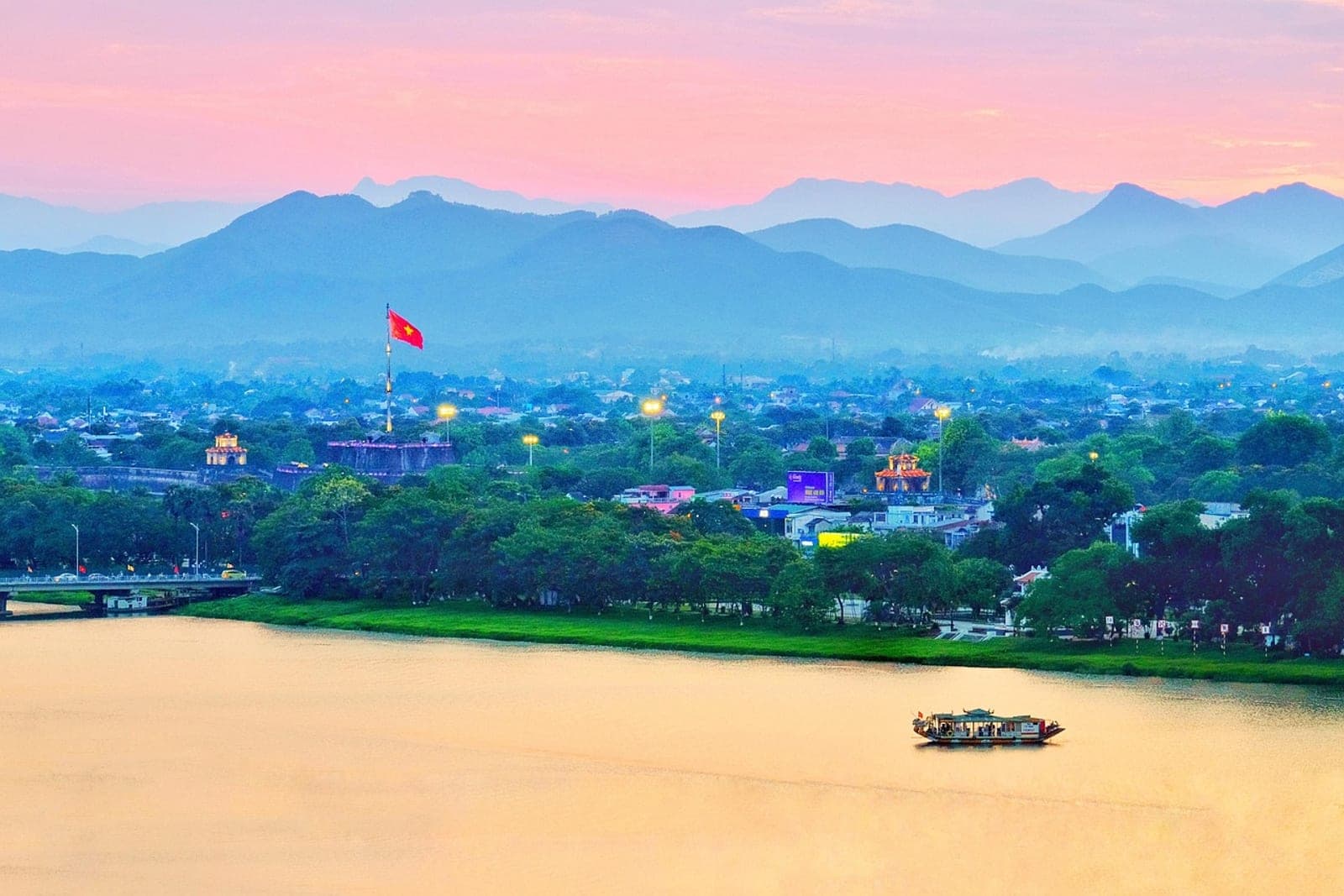 Hue – 17